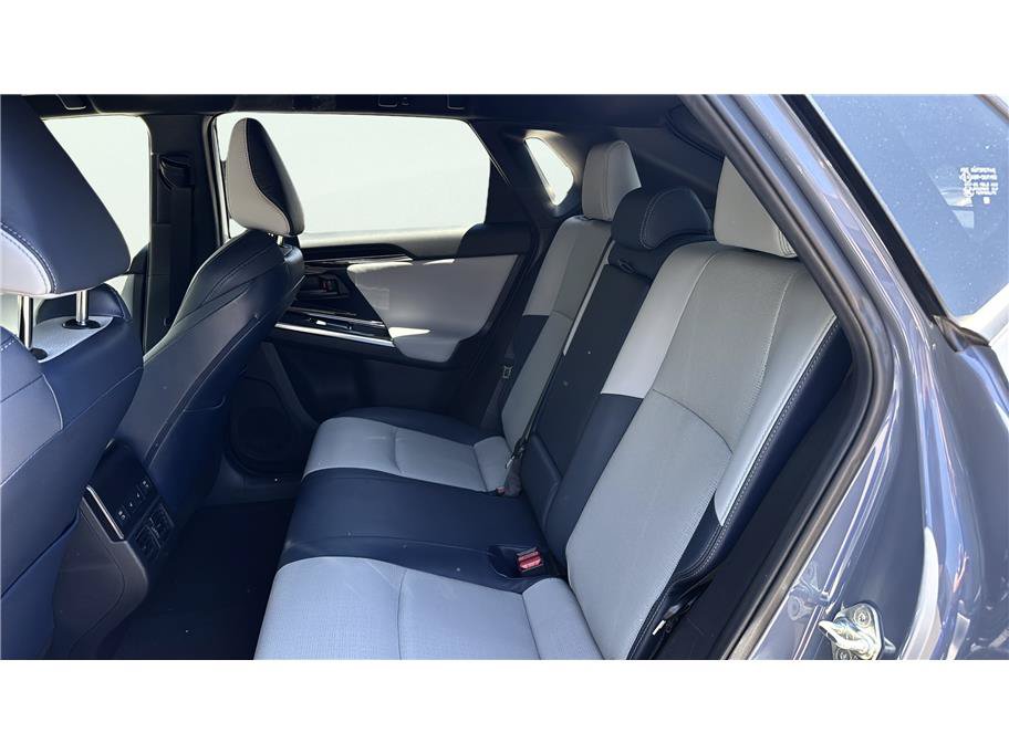 Used 2023 Subaru Solterra AWD image 12