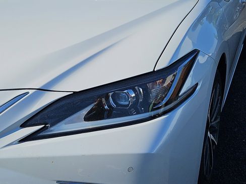 Used 2022 Lexus ES 350 w/ Premium Package FWD image 9