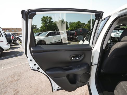 Used 2026 Honda HR-V LX image 10