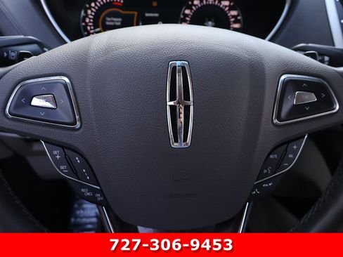 Used 2017 Lincoln MKX Reserve w/ Driver Assistance Package image 23