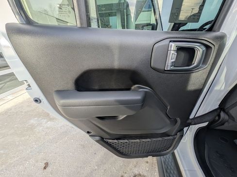 New 2026 Jeep Gladiator Sport image 37