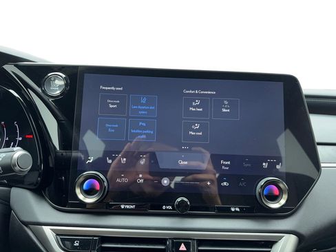 Used 2024 Lexus RX 350 Premium w/ Convenience Package image 23