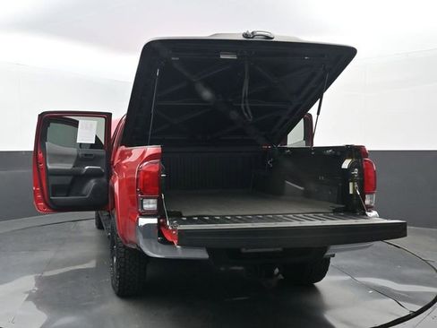 Used 2021 Toyota Tacoma SR5 RWD image 36