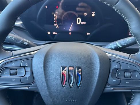 New 2026 Buick Envista Preferred image 25