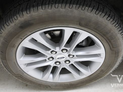 Used 2022 Ford Expedition Max XLT image 11