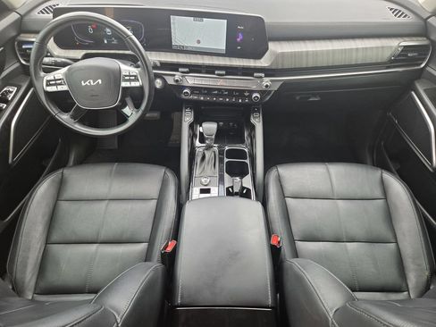 Certified 2024 Kia Telluride EX w/ EX Captain's Chair Package FWD image 5