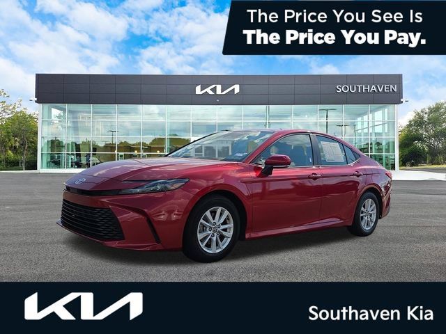 Used 2025 Toyota Camry LE FWD image 1