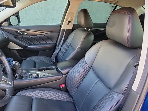 Used 2019 INFINITI Q50 Signature Edition w/ Cargo Package (L96) image 11