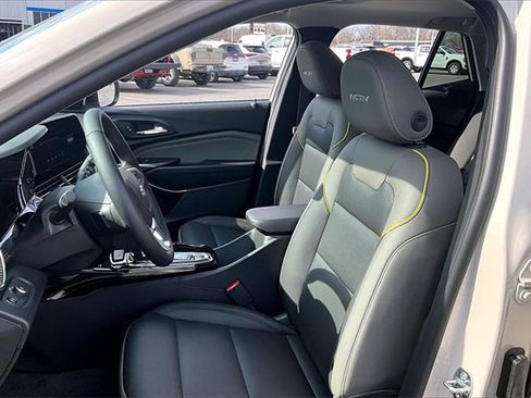 New 2026 Chevrolet Trax ACTIV w/ Sunroof Package image 9