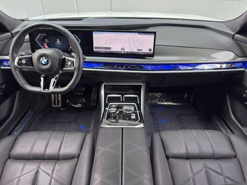 Used 2023 BMW 740i w/ Parking Assistance Package RWD image 13