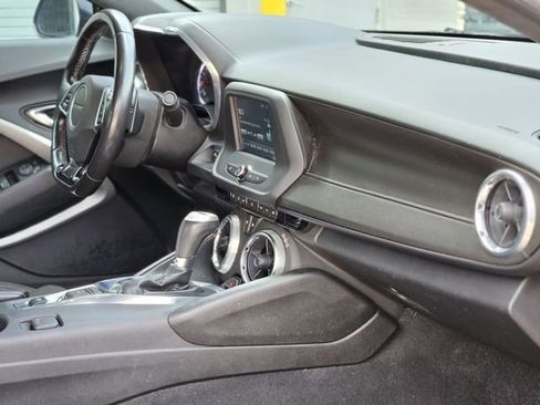 Used 2018 Chevrolet Camaro LT w/ RS Package image 13