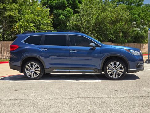Used 2021 Subaru Ascent Touring w/ Popular Package #2 AWD/4WD image 2