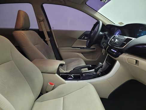 Used 2017 Honda Accord LX image 21