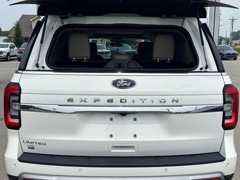 Used 2024 Ford Expedition Limited AWD/4WD image 7