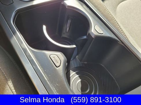 Used 2025 Kia K4 LXS image 23