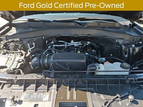 Used 2023 Ford Explorer XLT w/ Equipment Group 202A AWD/4WD image 31