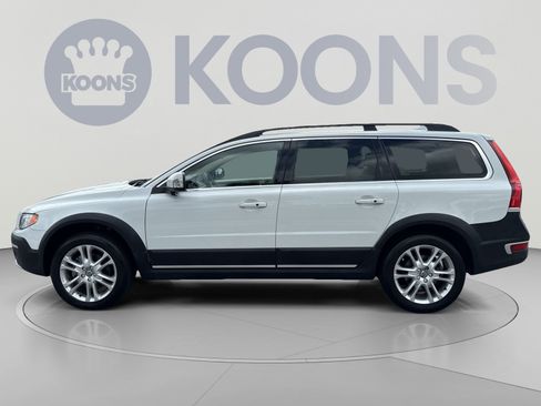 Used 2016 Volvo XC70 T5 Platinum w/ Protection Package FWD image 2