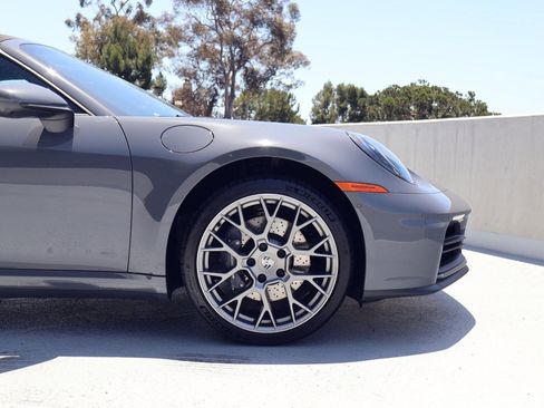 Certified 2025 Porsche 911 Carrera RWD image 11