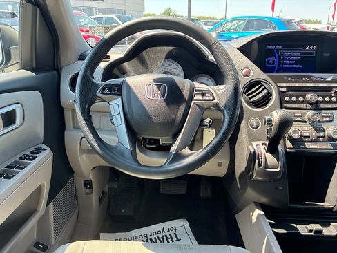 Used 2015 Honda Pilot LX image 19