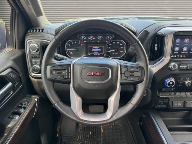 Used 2022 GMC Sierra 1500 SLT w/ SLT Premium Package AWD/4WD image 13