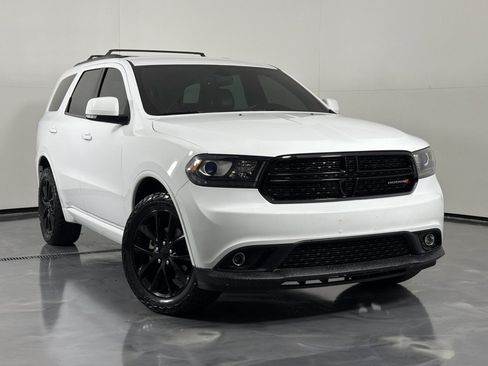 Used 2017 Dodge Durango GT w/ Blacktop Package AWD/4WD image 2