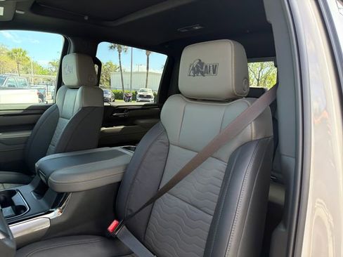 New 2026 Chevrolet Silverado 2500 ZR2 w/ ZR2 Bison Edition AWD/4WD image 17
