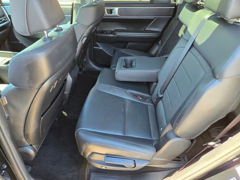 Used 2025 Hyundai Santa Fe Limited FWD image 9