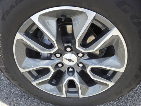 Used 2023 Chevrolet Silverado 1500 RST image 10