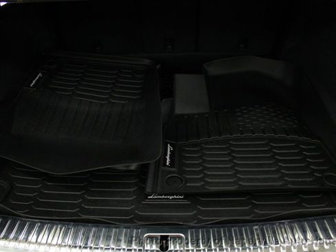 Used 2023 Lamborghini Urus S image 68