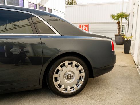 Used 2014 Rolls-Royce Ghost image 5