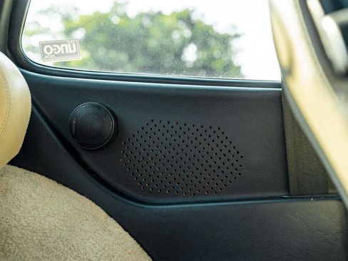 Used 1986 Porsche 944 Turbo image 75