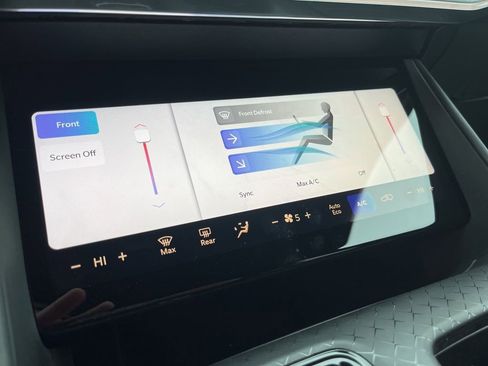 Used 2025 Jeep Wagoneer S Limited image 18