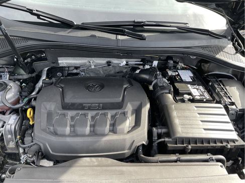 Used 2024 Volkswagen Tiguan SE R-Line AWD/4WD image 11