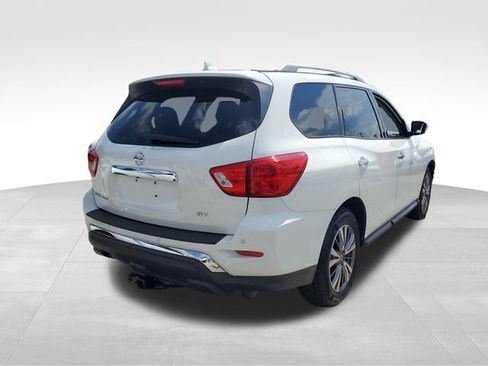 Used 2019 Nissan Pathfinder SV FWD image 4