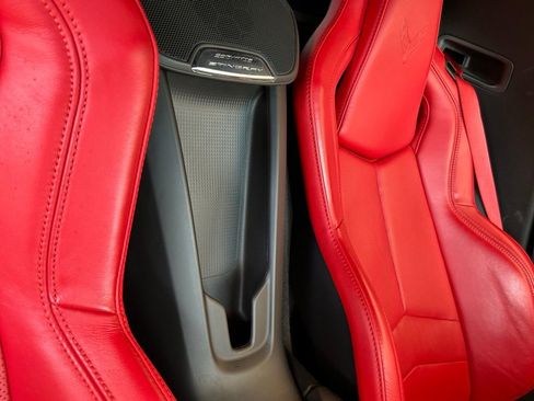 Used 2022 Chevrolet Corvette Stingray Coupe w/ Z51 Performance Package image 34