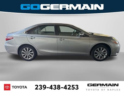 Used 2017 Toyota Camry XLE image 9
