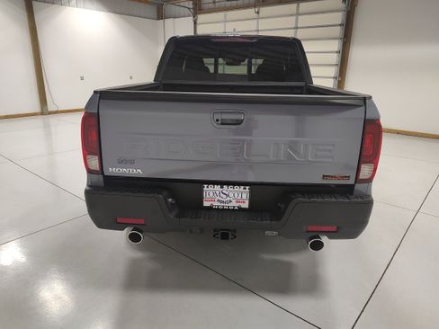 Used 2025 Honda Ridgeline TrailSport+ image 12