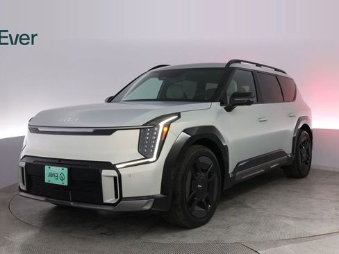 Used 2024 Kia EV9 GT-Line AWD/4WD image 2