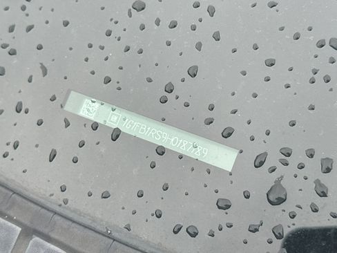 Used 2017 Chevrolet Camaro LT w/ RS Package image 2