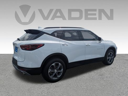 Used 2023 Chevrolet Blazer LT AWD/4WD image 26