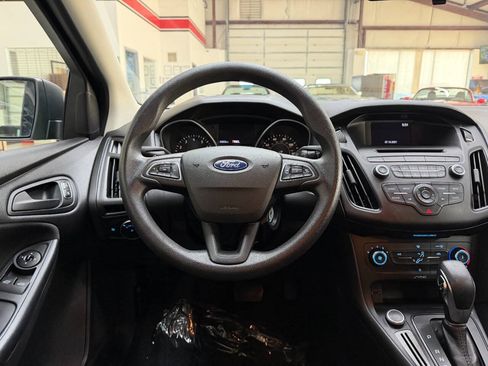 Used 2016 Ford Focus S FWD image 21