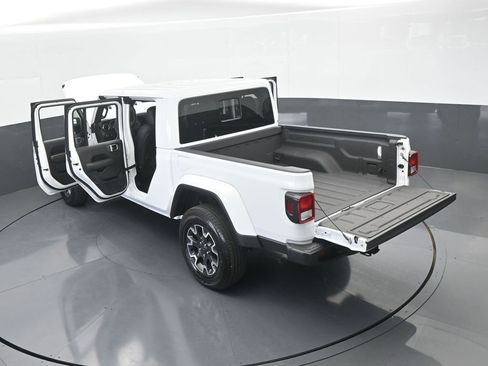 Used 2024 Jeep Gladiator Sport w/ Premium Package image 70