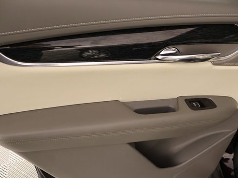 Used 2020 Cadillac XT6 Premium Luxury image 18