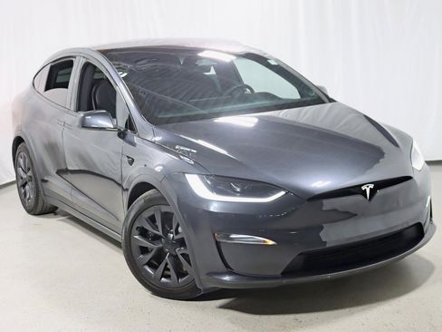 Used 2024 Tesla Model X image 6