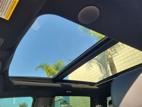 Used 2025 Ford F150 Raptor image 32