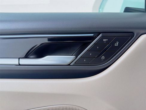 New 2026 Porsche Macan Electric image 7