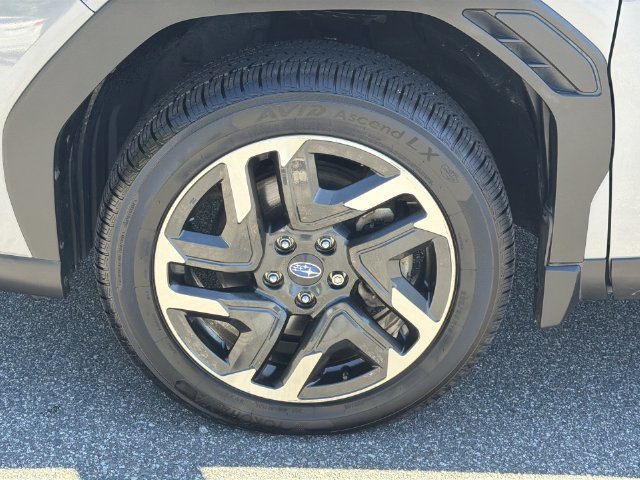 Used 2025 Subaru Forester Limited AWD/4WD image 42