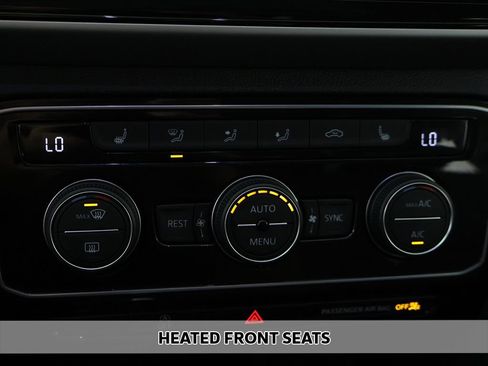 Used 2023 Volkswagen Atlas SE w/ Panoramic Sunroof Package AWD/4WD image 7