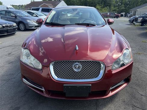 Used 2010 Jaguar XF Premium RWD image 1