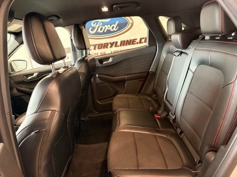 Used 2024 Ford Escape ST-Line AWD/4WD image 17